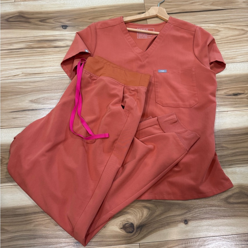 Orange Scrub Set with Pink Drawstring